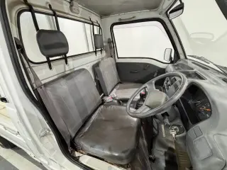 1995 Subaru Sambar Truck — White 4WD Kei Trucks, photo 10 of 25
