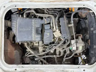 1995 Subaru Sambar Truck — White 4WD Kei Trucks, photo 8 of 25