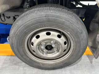 1995 Subaru Sambar Truck — White 4WD Kei Trucks, photo 17 of 25