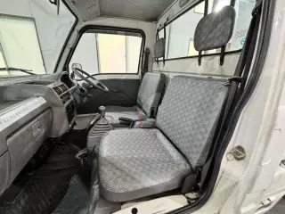 1995 Subaru Sambar Truck, Kei Truck / Mini Truck, right-hand drive Japanese import, stock KTD-0638 (photo 11)