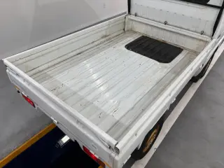 White 1995 Suzuki Carry Truck 2WD kei truck for sale, stock KTD-0639 (photo 5)