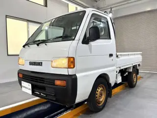 White 1995 Suzuki Carry Truck, 50,300 miles, F6A 660 cc, stock KTD-0639 (photo 2)