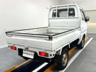 1995 Suzuki Carry Truck — White 4WD Kei Trucks, photo 4 of 26