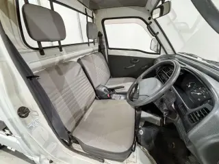 1995 Suzuki Carry Truck — White 4WD Kei Trucks, photo 9 of 26