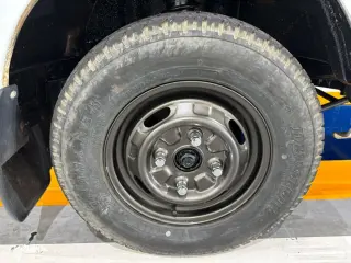 1995 Suzuki Carry Truck — White 4WD Kei Trucks, photo 15 of 26