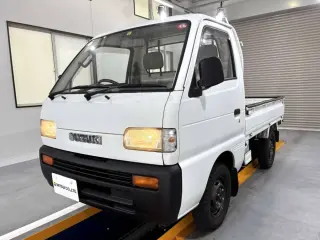1995 Suzuki Carry Truck — White 4WD Kei Trucks, photo 2 of 26