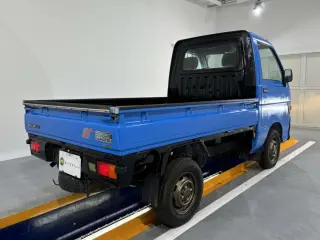 1996 Daihatsu Hijet Truck — Blue 2WD Kei Trucks, photo 4 of 24