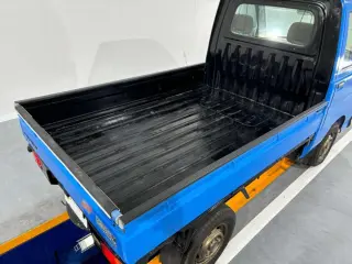 1996 Daihatsu Hijet Truck — Blue 2WD Kei Trucks, photo 5 of 24