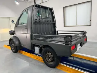 Gray 1996 Daihatsu Midget Ii 2WD kei truck for sale, stock KTD-0645 (photo 5)
