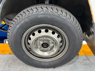 1996 Honda Acty Truck — White 4WD Kei Trucks, photo 18 of 26