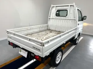 White 1996 Mitsubishi Minicab Truck, 4-Speed Manual, imported kei truck, stock KTD-0659 (photo 4)