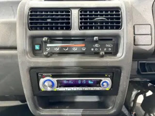 1996 Subaru Sambar Truck — White 2WD Kei Trucks, photo 12 of 27