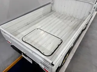 White 1996 Subaru Sambar Truck 2WD kei truck for sale, stock KTD-0665 (photo 5)
