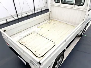 White 1996 Subaru Sambar Truck 4WD kei truck for sale, stock KTD-0668 (photo 5)