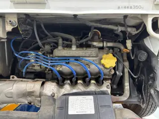 1996 Subaru Sambar Truck, Kei Truck / Mini Truck, right-hand drive Japanese import, stock KTD-0669 (photo 7)