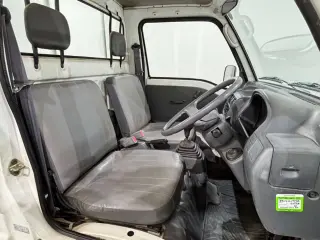 1996 Subaru Sambar Truck, Kei Truck / Mini Truck, right-hand drive Japanese import, stock KTD-0670 (photo 11)
