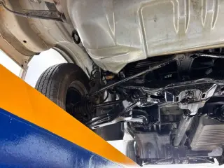 White 1996 Subaru Sambar Truck 4WD kei truck for sale, stock KTD-0670 (photo 17)