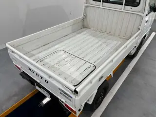 White 1996 Subaru Sambar Truck 4WD kei truck for sale, stock KTD-0670 (photo 5)