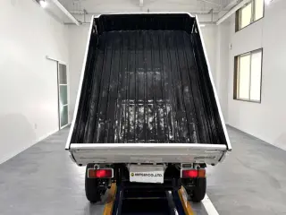 White 1996 Suzuki Carry Dump, 4-Speed Manual, imported kei truck, stock KTD-0671 (photo 4)