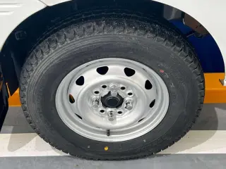 1996 Suzuki Carry Truck — White 2WD Kei Trucks, photo 12 of 21