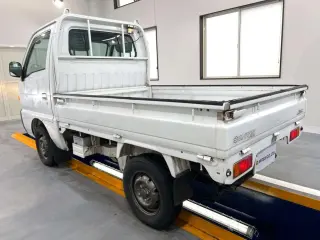 1996 Suzuki Carry Truck — White 4WD Kei Trucks, photo 3 of 26