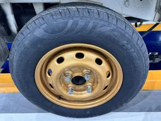 1996 Suzuki Carry Truck — White 4WD Kei Trucks, photo 16 of 26