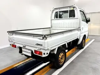 1996 Suzuki Carry Truck — White 4WD Kei Trucks, photo 4 of 26