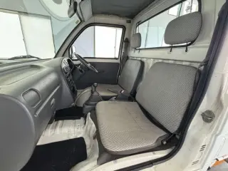 1997 Daihatsu Hijet Truck — White 2WD Kei Trucks, photo 12 of 23