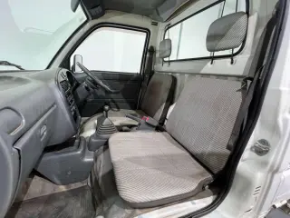 1997 Daihatsu Hijet Truck — White 4WD Kei Trucks, photo 9 of 25