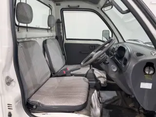 1997 Daihatsu Hijet Truck — White 4WD Kei Trucks, photo 9 of 25