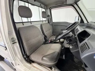 White 1997 Honda Acty Truck 4WD kei truck for sale, stock KTD-0686 (photo 9)