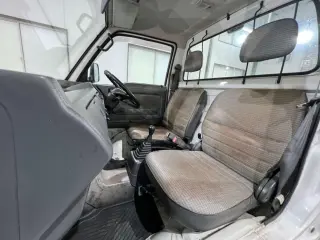 White 1997 Honda Acty Truck 4WD kei truck for sale, stock KTD-0687 (photo 9)