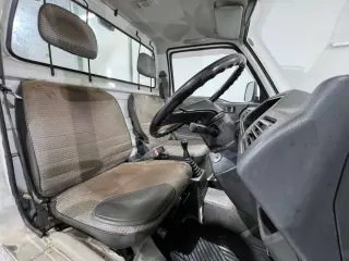 White 1997 Honda Acty Truck, 5-Speed Manual, imported kei truck, stock KTD-0687 (photo 8)