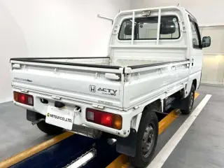 White 1997 Honda Acty Truck, 5-Speed Manual, imported kei truck, stock KTD-0687 (photo 4)
