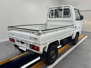 White 1997 Honda Acty Truck, 5-Speed Manual, imported kei truck, stock KTD-0690 (photo 4)
