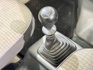 1997 Honda Acty Truck — White 4WD Kei Trucks, photo 13 of 25