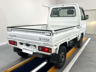 1997 Honda Acty Truck — White 4WD Kei Trucks, photo 4 of 22