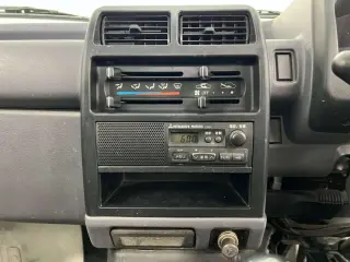 1997 Mitsubishi Minicab Truck — White 4WD Kei Trucks, photo 10 of 24