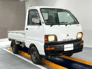 1997 Mitsubishi Minicab Truck — White 4WD Kei Trucks, photo 1 of 24