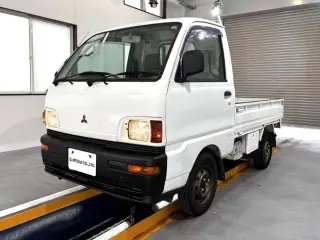 White 1997 Mitsubishi Minicab Truck, 84,100 miles, 3G83 660 cc, stock KTD-0702 (photo 2)