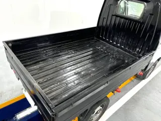 Black 1997 Mitsubishi Minicab Truck 4WD kei truck for sale, stock KTD-0703 (photo 5)