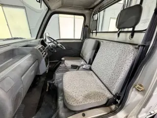 1997 Subaru Sambar Truck Classic, Kei Truck / Mini Truck, right-hand drive Japanese import, stock KTD-0704 (photo 11)