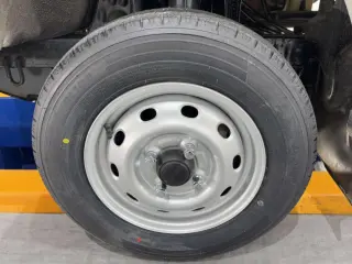 White 1997 Subaru Sambar Truck 4WD kei truck for sale, stock KTD-0709 (photo 17)