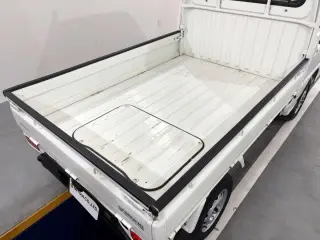 White 1997 Subaru Sambar Truck 4WD kei truck for sale, stock KTD-0709 (photo 5)