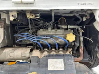 1997 Subaru Sambar Truck, Kei Truck / Mini Truck, right-hand drive Japanese import, stock KTD-0710 (photo 7)