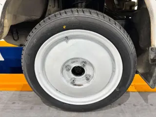 1997 Subaru Sambar Truck — White 4WD Kei Trucks, photo 17 of 25