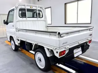 1997 Subaru Sambar Truck — White 4WD Kei Trucks, photo 3 of 25