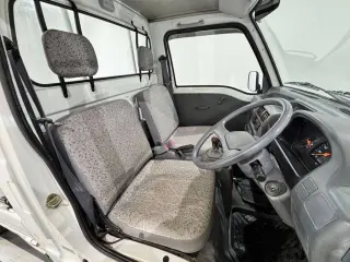 1997 Subaru Sambar Truck — White 4WD Kei Trucks, photo 10 of 25