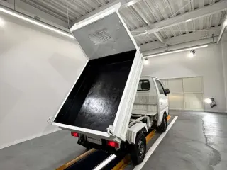 1997 Suzuki Carry Dump — White 2WD Kei Trucks, photo 5 of 27