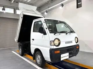 White 1997 Suzuki Carry Dump 4WD kei truck for sale, stock KTD-0717 (photo 1)